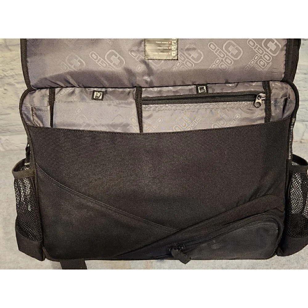 OGIO Coors Light Messenger Bag Black Padded Laptop - Picture 8 of 16